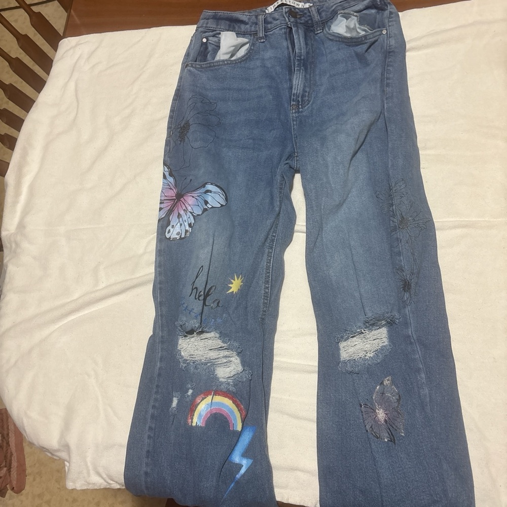 Tinseltown Blue Jeans with Colorful Embroidery